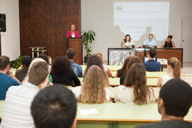 Intervención de la alumna Diana Brodkina. Graduación de los alumnos del CIE de la Universidad de Málaga. Centro Internacional de Español. Septiembre de 2014