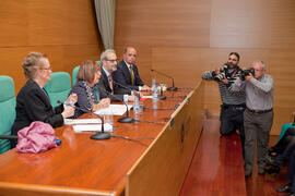 Intervención de Adelaida de la Calle. Homenaje a María Victoria Atencia. Edificio del Rectorado. Diciembre de 2014