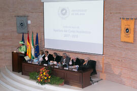 Intervención de Luis Gómez Jacinto en la Apertura del Curso Académico 2017/2018 de la Universidad de Málaga. Salón de actos de la Facultad de Turismo. Septiembre de 2017