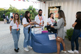 Voluntarios de Welcome to UMA. Bienvenida a los alumnos de intercambio internacional de la Universidad de Málaga. Jardín botánico. Octubre de 2017