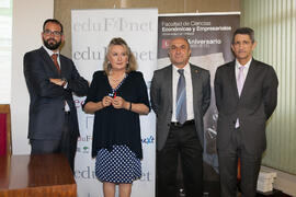 Óscar García Oltra, Dolores Cano, Eugenio Luque y José M. Domínguez en la entrega de premios de la V Olimpiada Financiera. Facultad de Ciencias Económicas y Empresariales. Junio de 2015