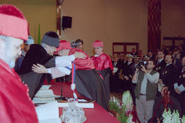 Investidura como Doctor "Honoris Causa" de D. Eduardo García de Enterría por la Universidad de Málaga. Paraninfo. Abril de 1999