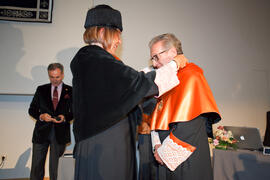 Investidura como Doctor "Honoris Causa" de D. Jaime Gil Aluja por la Facultad de Económicas de la Universidad de Málaga. Paraninfo. Noviembre de 2014