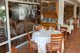 Exposición del Archivo Histórico Fotográfico del Centro de Tecnología de la Imagen. Restaurante Frutos. Octubre de 2014