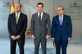Rogelio Velasco, Juan Manuel Moreno Bonilla y José Ángel Narváez. Toma de posesión de D. José Ángel Narváez Bueno como Rector de la Universidad de Málaga. Palacio de San Telmo, Sevilla. Enero de 2020
