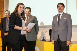 Entrega de becas. V Foro Arquia/Próxima 2016: Futuro Imperfecto. Paraninfo. Octubre de 2016