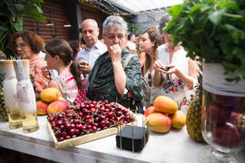 Showcooking en Patio del Hotel Molina Larios. Curso "Ciencia y gastronomía. Desmontando leyendas urbanas". Cursos de Verano de la Universidad de Málaga. Málaga. Julio de 2019